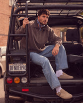 MEN'S WILDERR SLIDE AND SOCKS BUNDLE